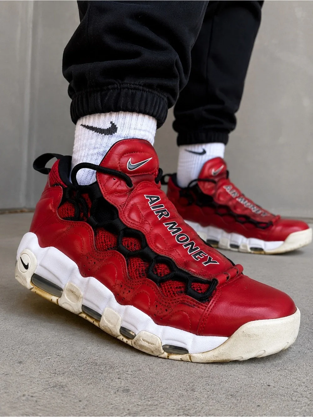 Nike Air More Money Men’s 9 Red Black White AJ2998-600 Basketball Sneakers